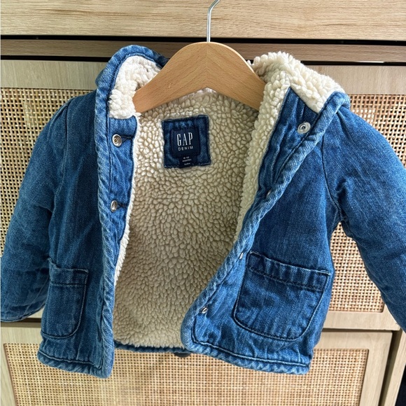 GAP Denim Jacket Size 6-12M - Picture 1 of 5